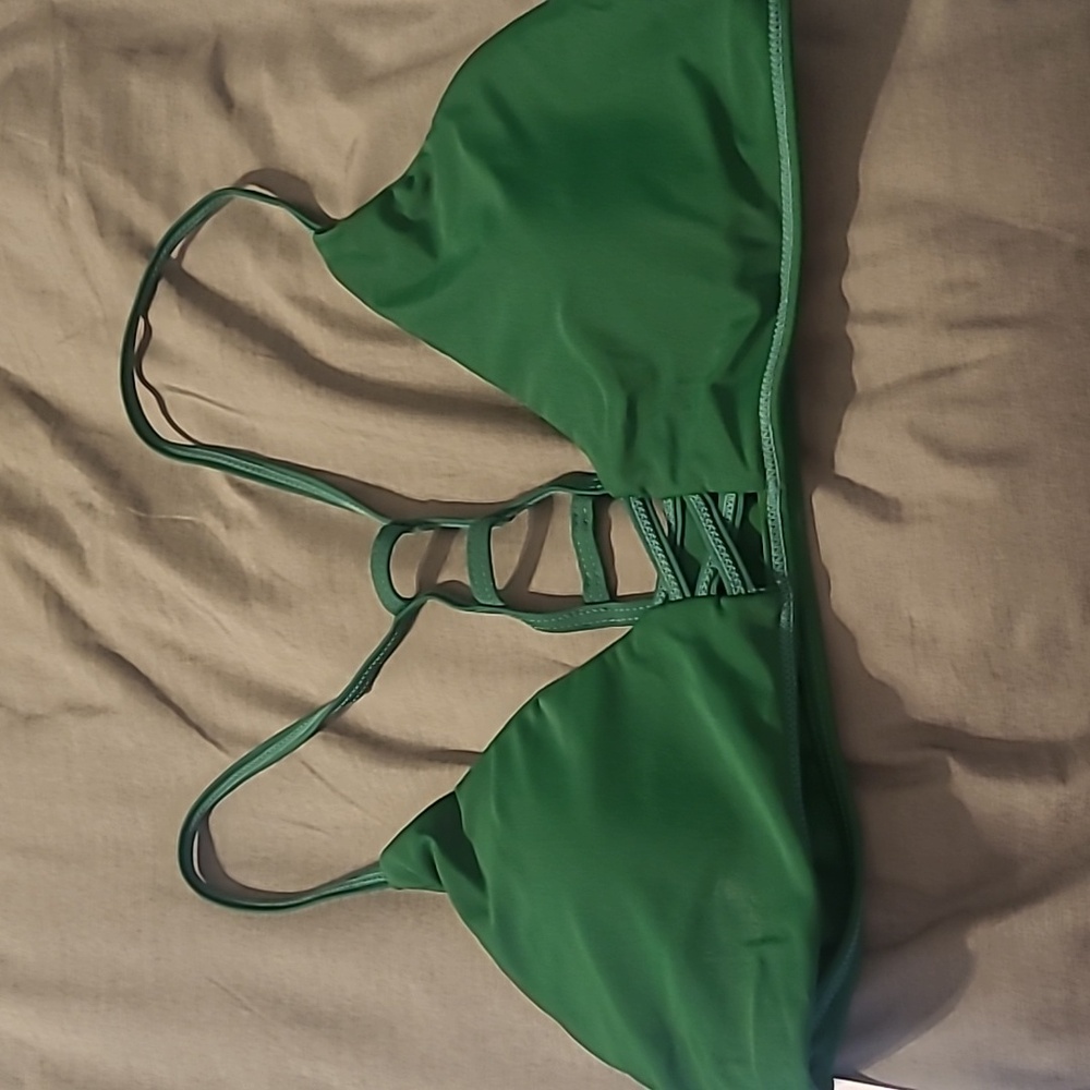 Cupshe bikini top size Large